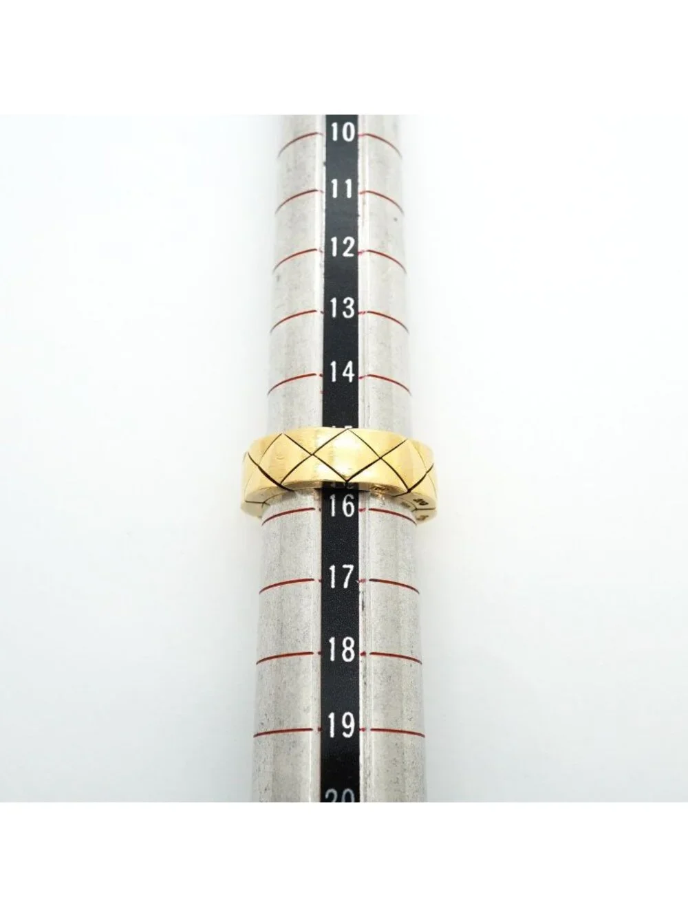 Chanel Ring Quilted 18K Yellow Gold